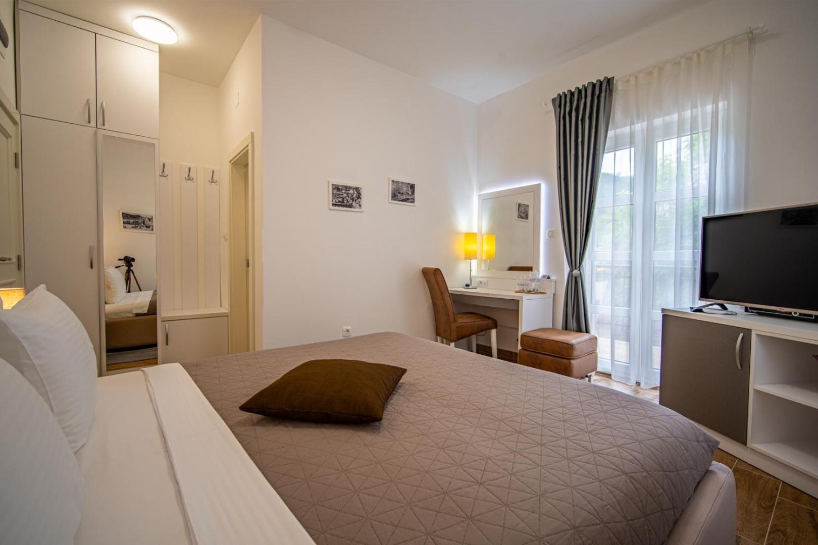 Skala Luxury Rooms Cetinje Bagian luar foto