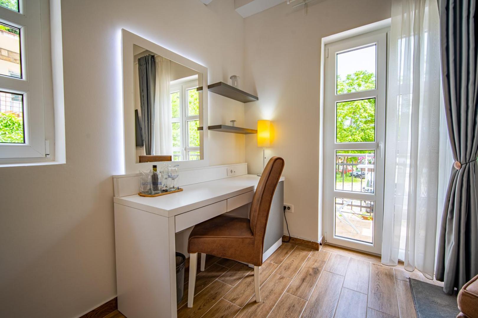 Skala Luxury Rooms Cetinje Bagian luar foto