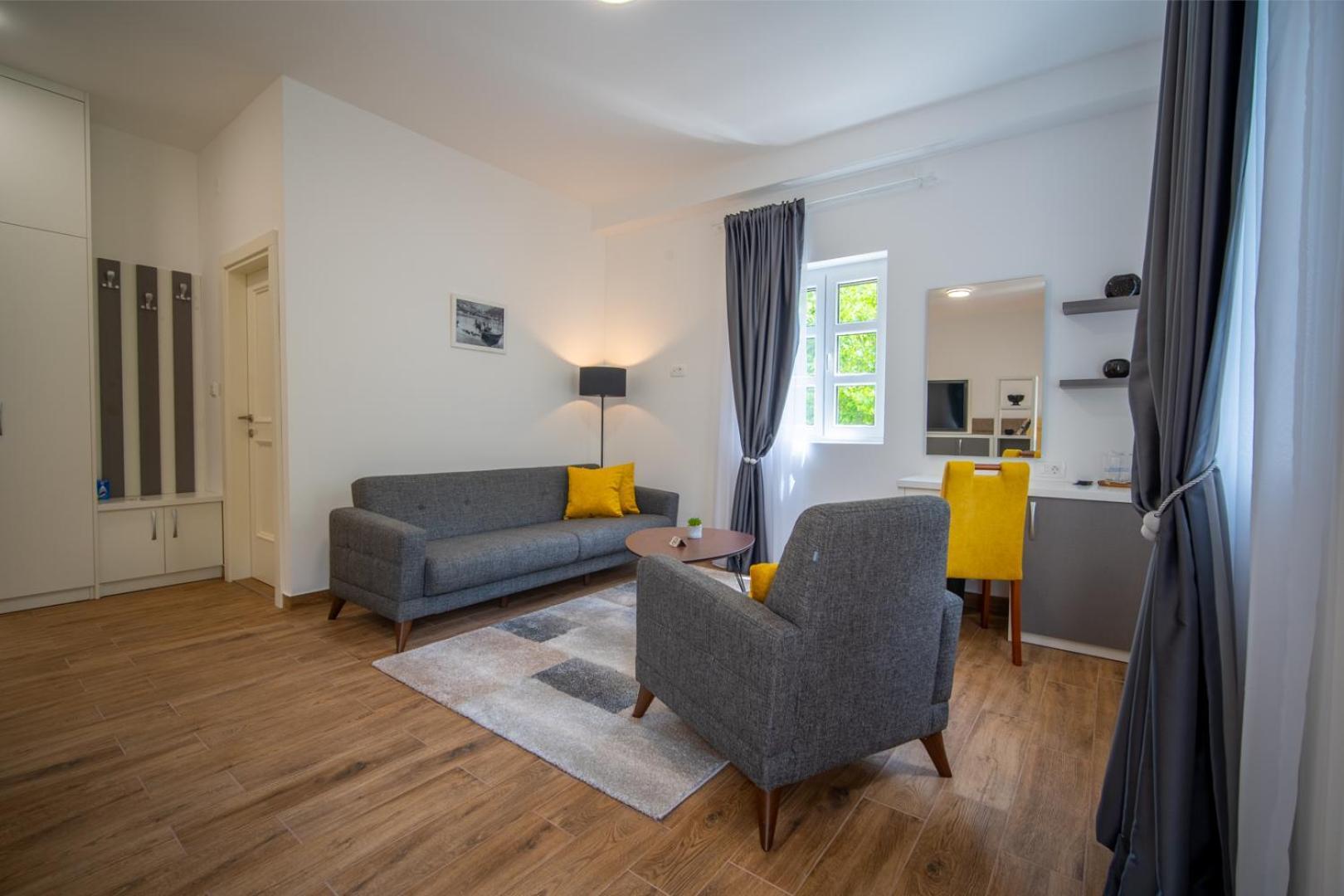 Skala Luxury Rooms Cetinje Bagian luar foto
