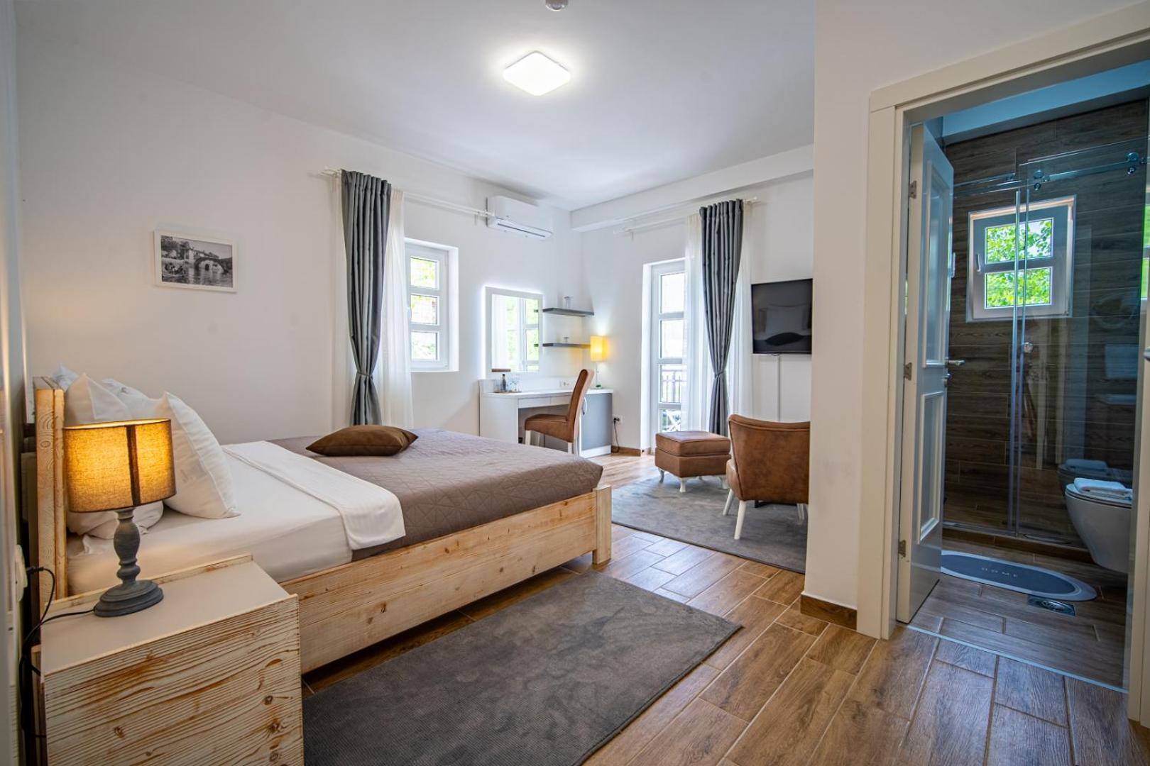 Skala Luxury Rooms Cetinje Bagian luar foto